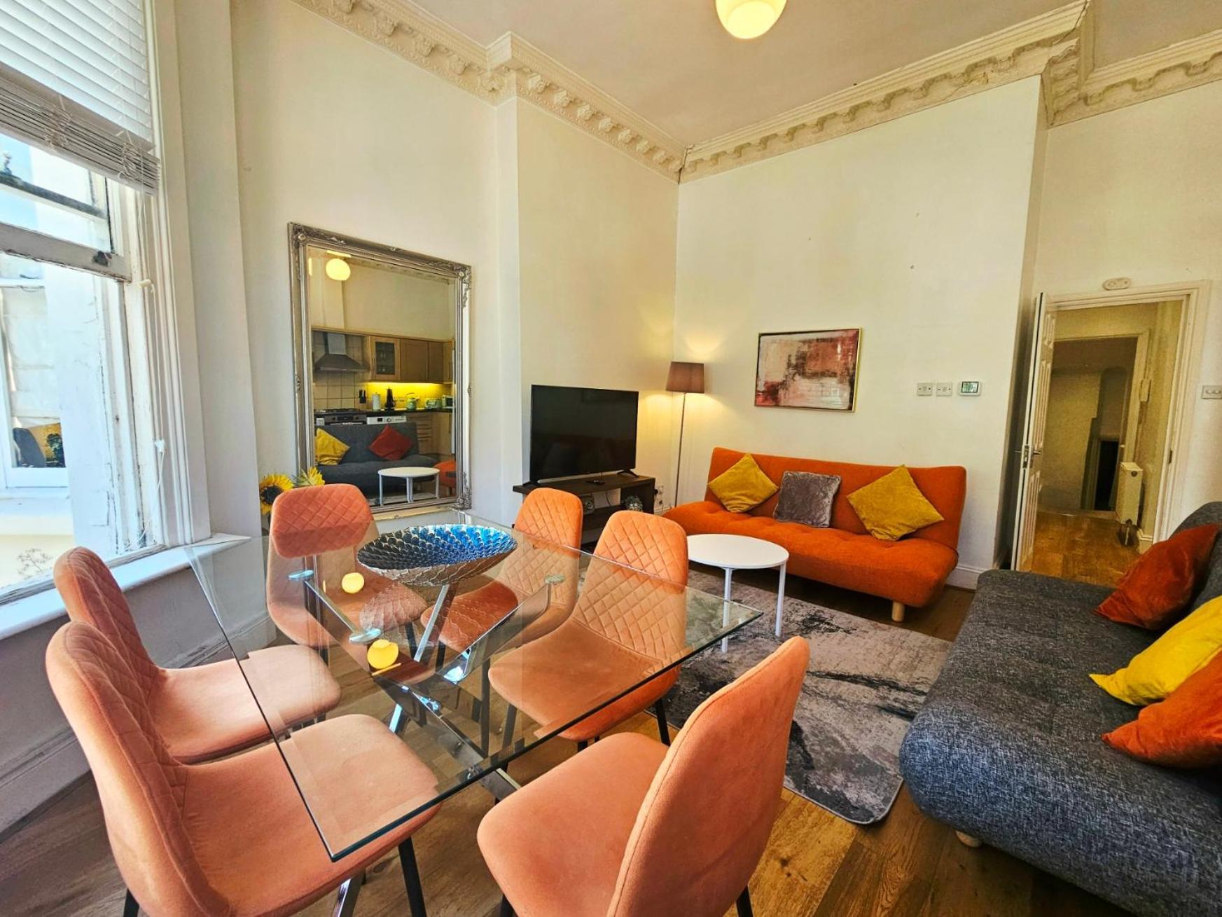 Appartement Charming With Private Balcony, On 1st Floor, With 2 Bathrooms, 3 Min Walk To Earl's Court Station *